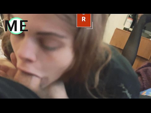 ❤️ Bo'g'iz bo'shlig'i, yirtilgan külotlu çoraplar va yirtilgan poshnalar bilan tanishish yoqimli seks uz.xxxpornolive.ru